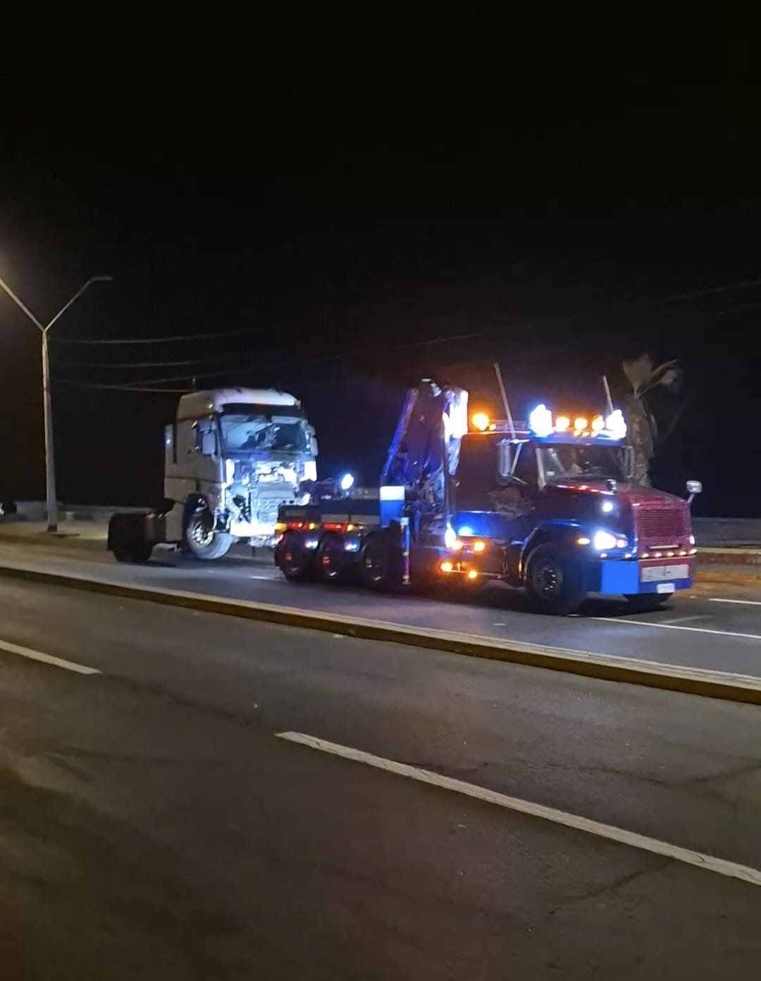 Galería Gruas KYO 42